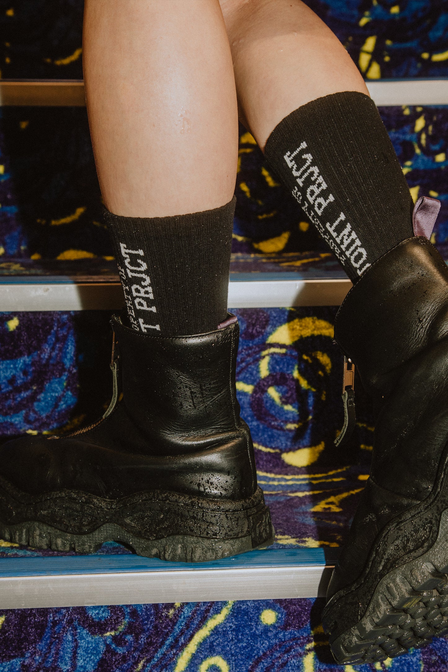 ELEVATED CUSHIONED SOCKS - KURO BLACK